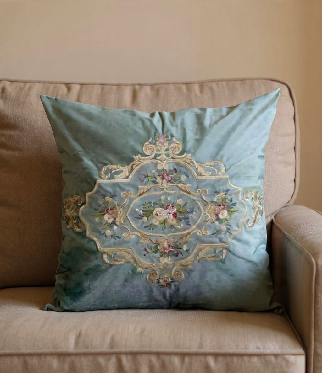 Royal Embrace- velvet Cushion Cover