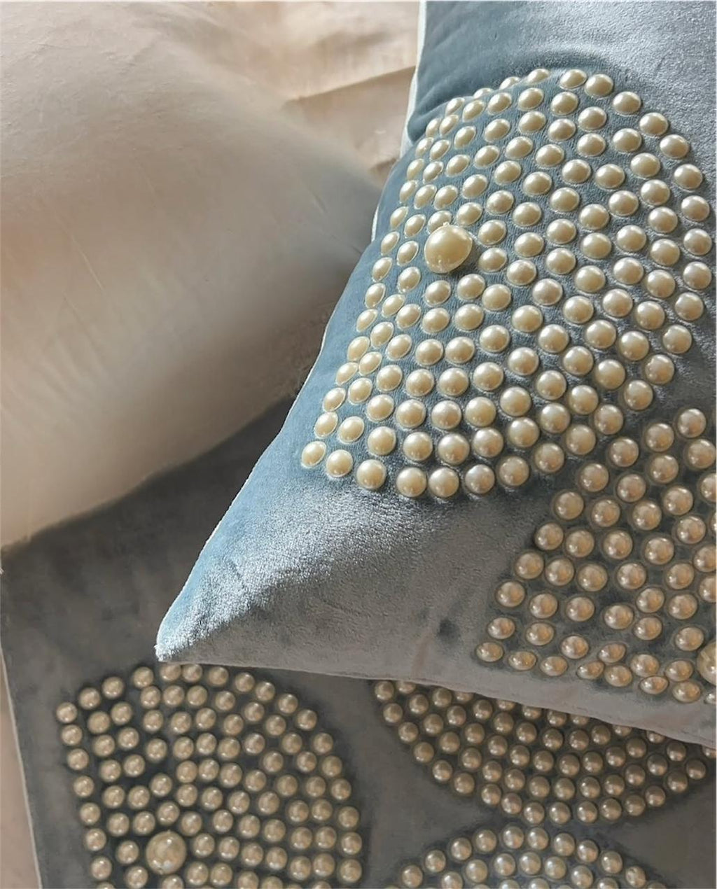 Pearled Comfort Cushion cover