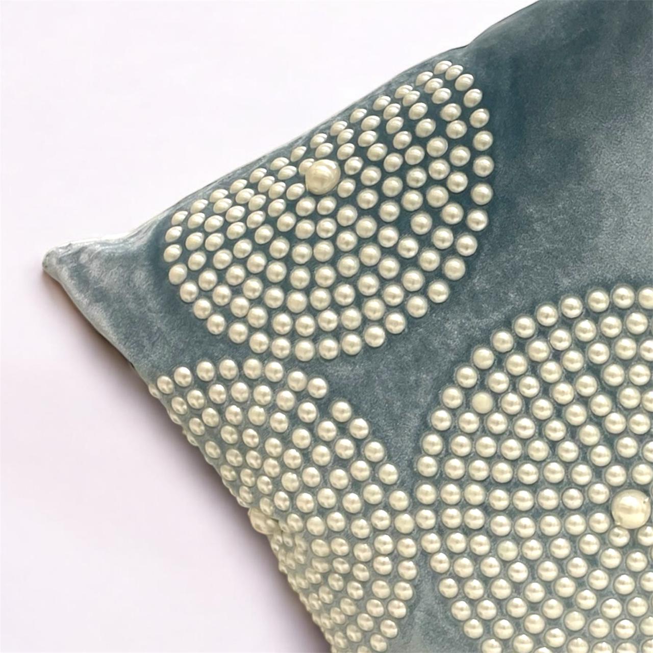 Pearled Comfort Cushion cover
